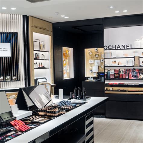 chanel parfums et beauté printemps haussmann de la femme|chanel fragrance.